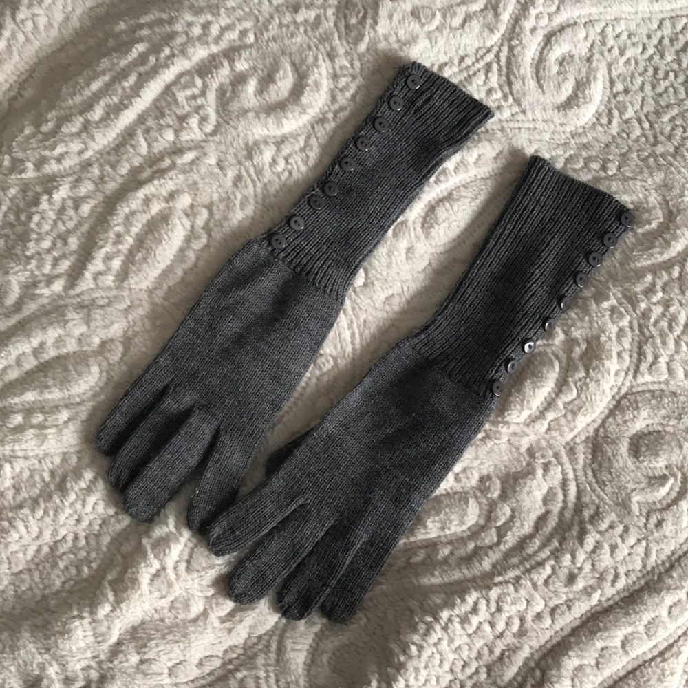 New York & Co. Charcoal Button Gloves